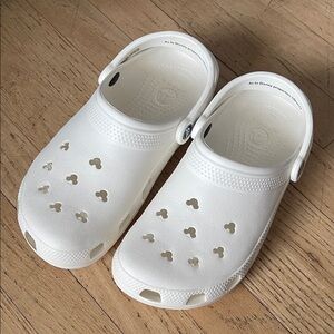 Disney White Clogs with Iconic Cutouts size 9 women’s, size 7 men’s.  Like new.